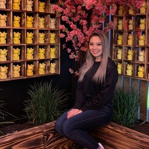 Meet your Posher, Lisa